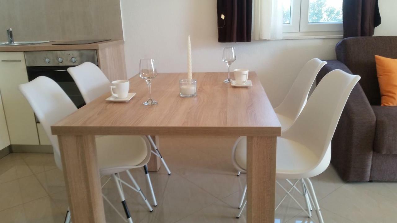Apartments Anaivana Trogir Exterior photo